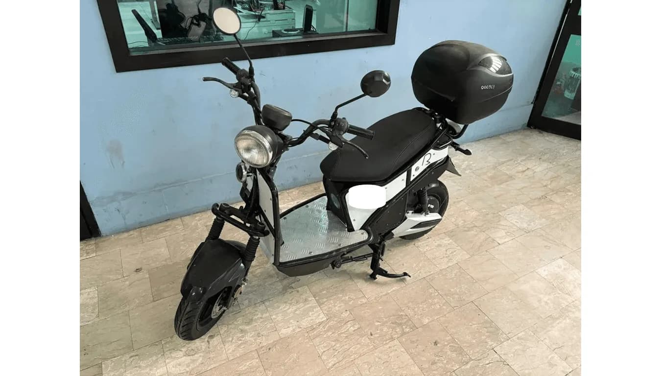 Hongji e-moped